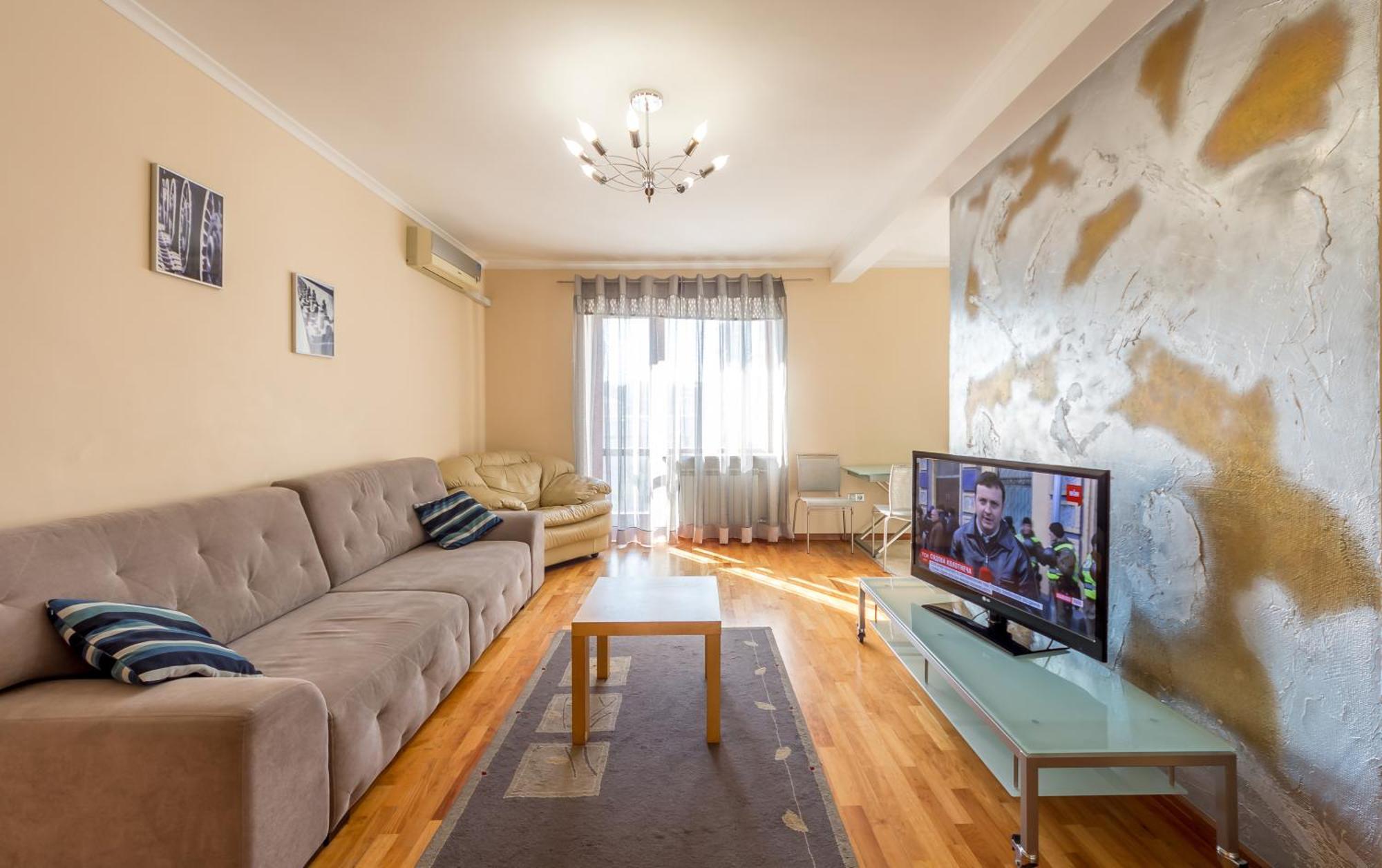 Central Apartments Kiev Dış mekan fotoğraf