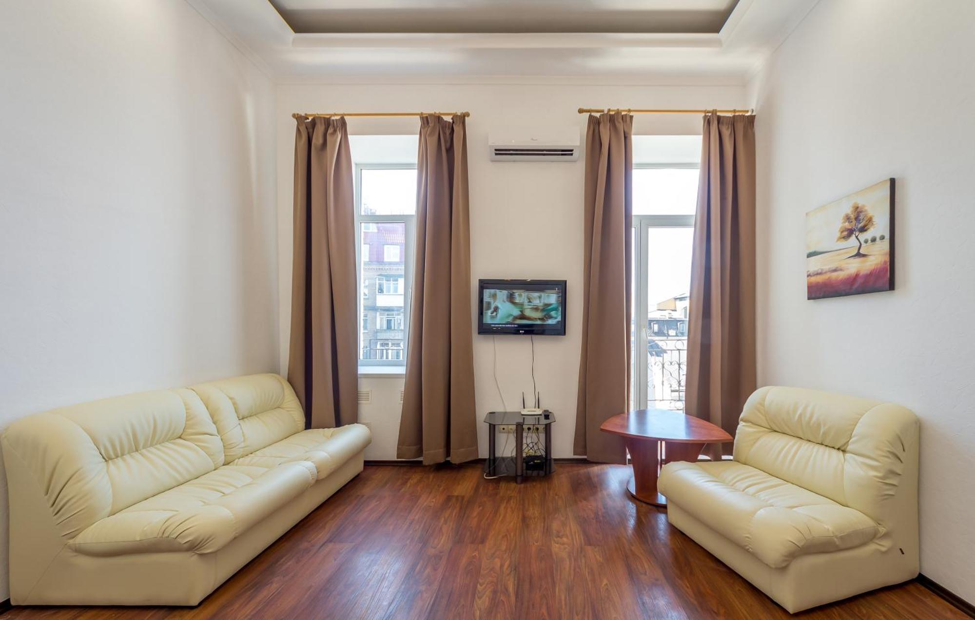 Central Apartments Kiev Dış mekan fotoğraf