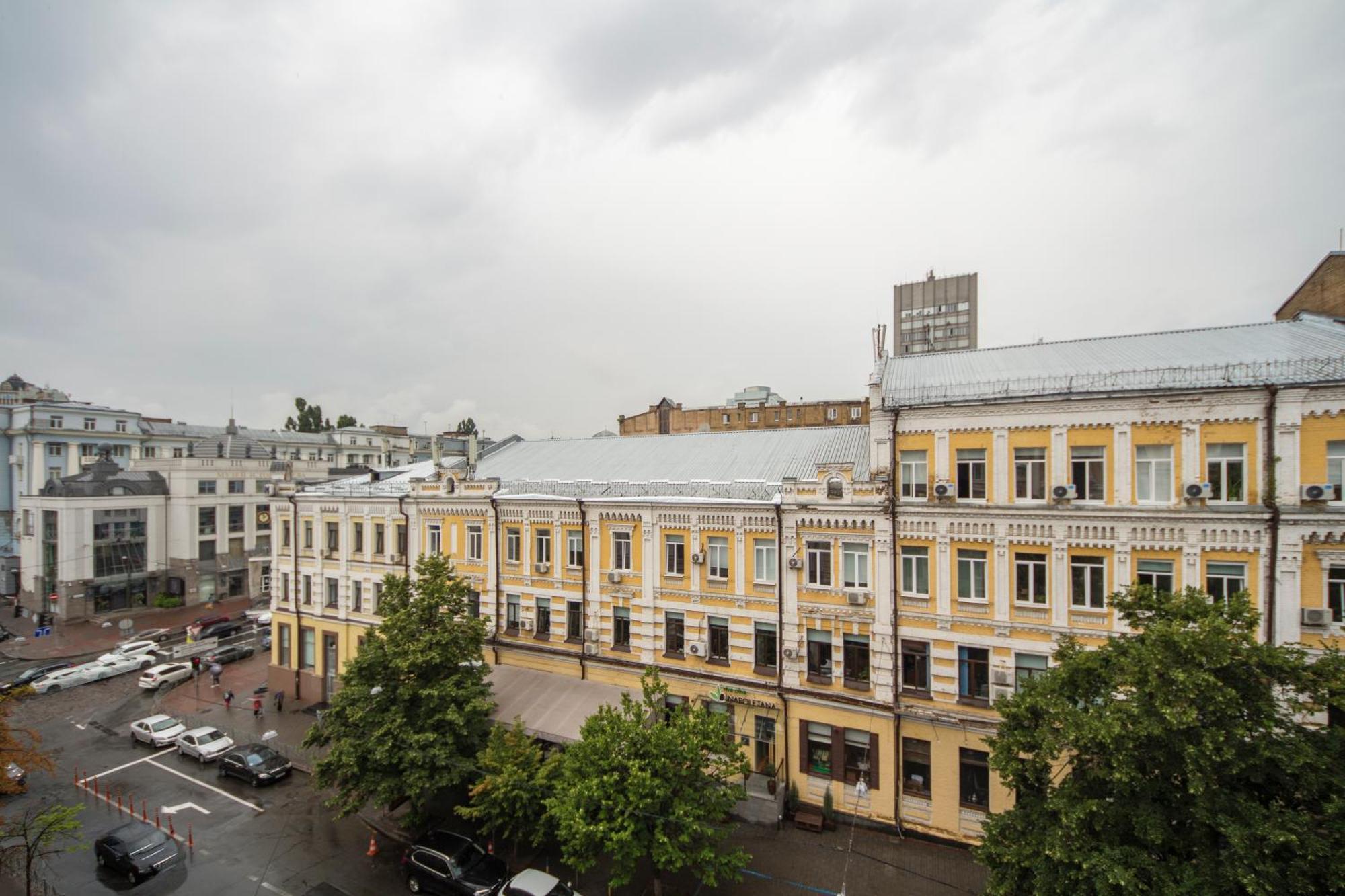 Central Apartments Kiev Dış mekan fotoğraf
